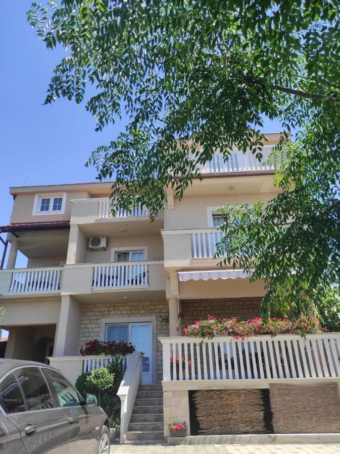 Apartments Filipovic Біоград-на-Мору Екстер'єр фото