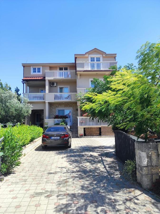 Apartments Filipovic Біоград-на-Мору Екстер'єр фото